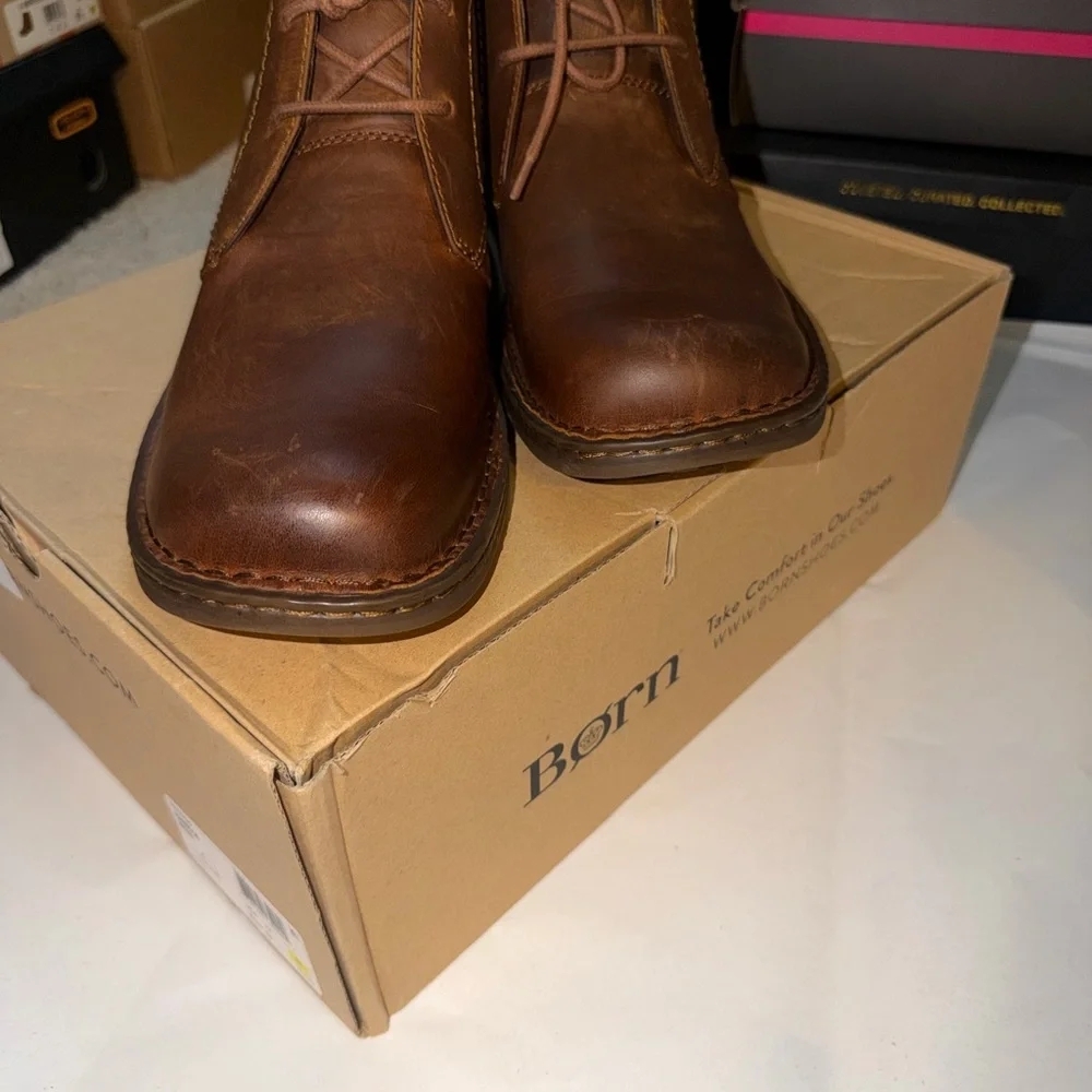 Born ~ Men's Harrison Brown Distressed Leather Chukka Boots - Lace-Up Ankle - Picture 14 of 14